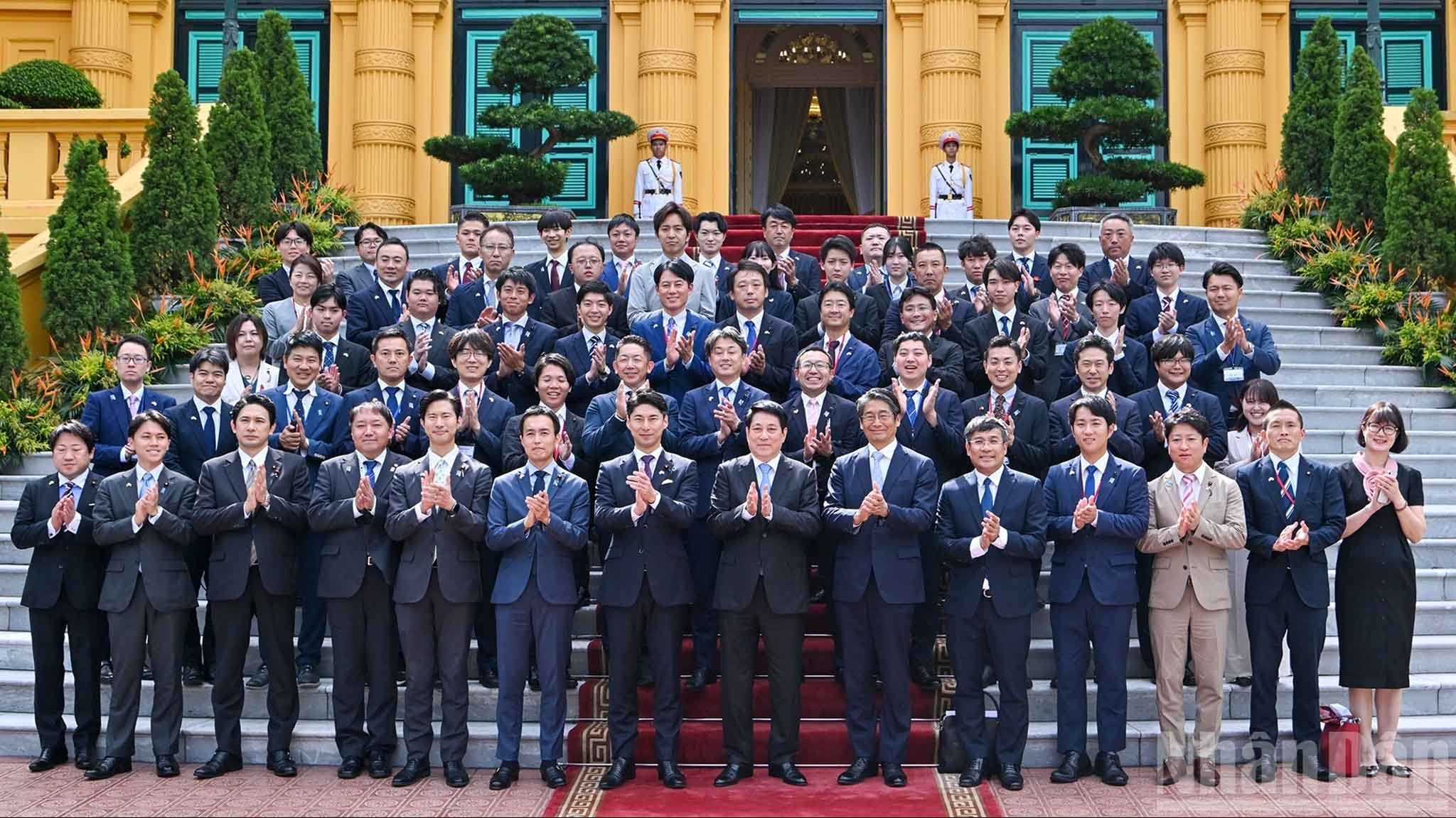 Chủ tịch nước Lương Cường tiếp Trưởng ban Thanh niên Đảng Dân chủ tự do Nhật Bản