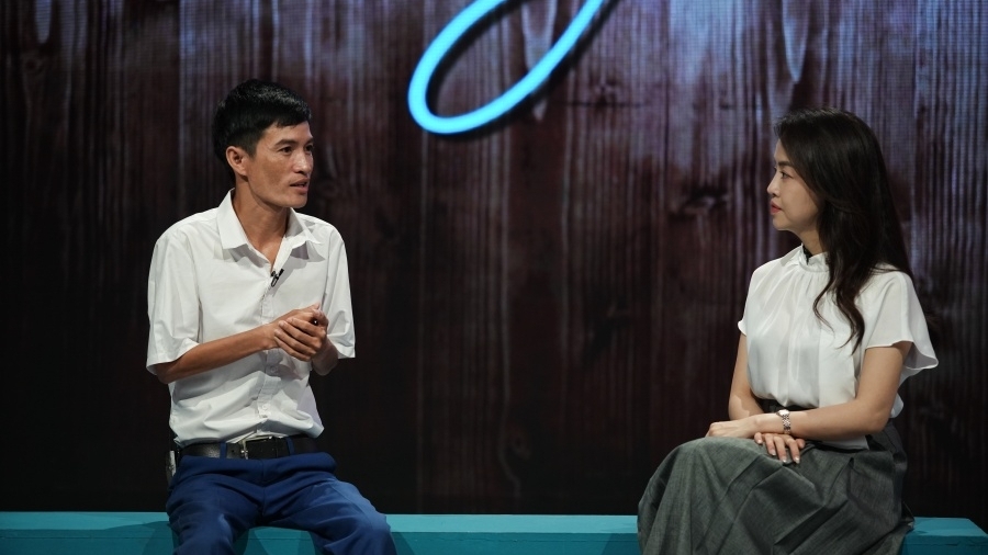 Chàng dược sĩ khuyết tật và nhóm thiện nguyện gieo mầm yêu thương nơi miền quê