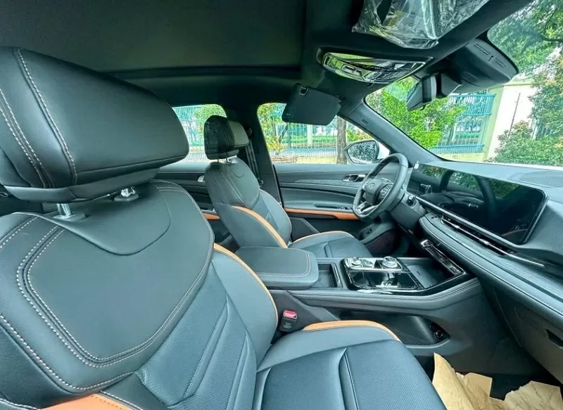 Không gian nội thất của Territory 2025 được Ford chăm chút tỉ mỉ, hướng đến sự thoải mái tối đa cho hành khách. Không gian nội thất của Territory 2025 được Ford chăm chút tỉ mỉ, hướng đến sự thoải mái tối đa cho hành khách.