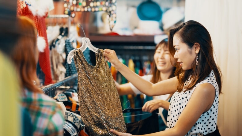 Nhật Bản: Giới trẻ sẵn sàng 'vung tay' mua các món đồ độc lạ đã qua sử dụng