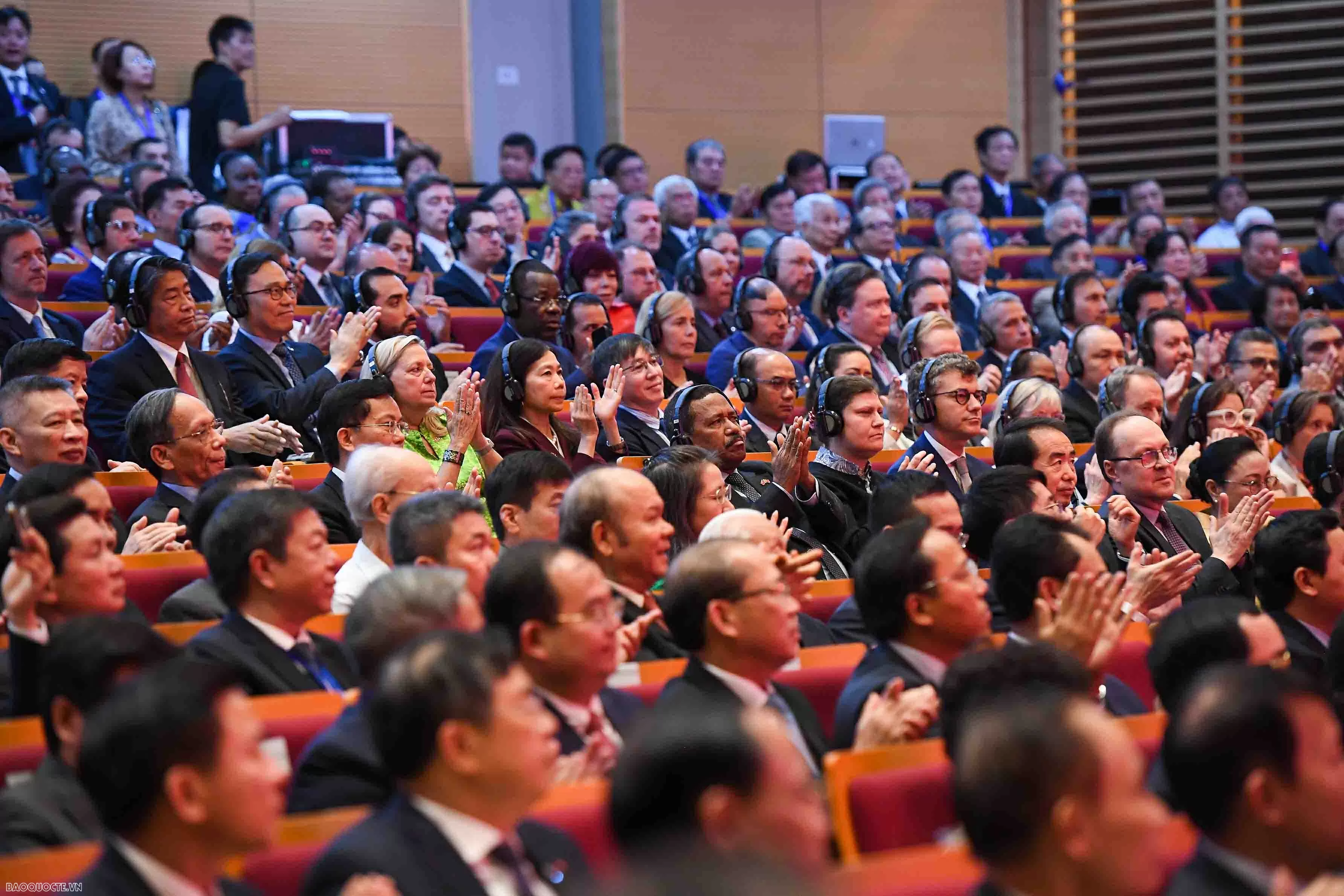 Khai mạc Lễ kỷ niệm 80 năm ngày thành lập ngành Ngoại giao. (Ảnh: Nguyễn Hồng) Khai mạc Lễ kỷ niệm 80 năm ngày thành lập ngành Ngoại giao. (Ảnh: Nguyễn Hồng)