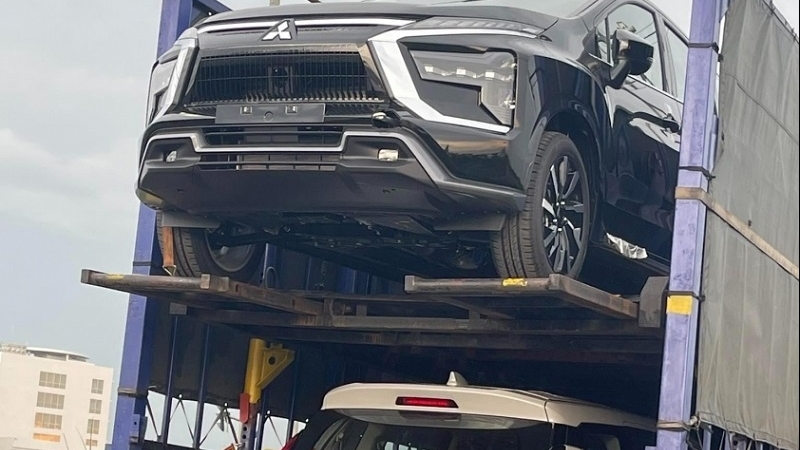 Mitsubishi Xpander 2025 lộ diện trên đường phố Việt Nam