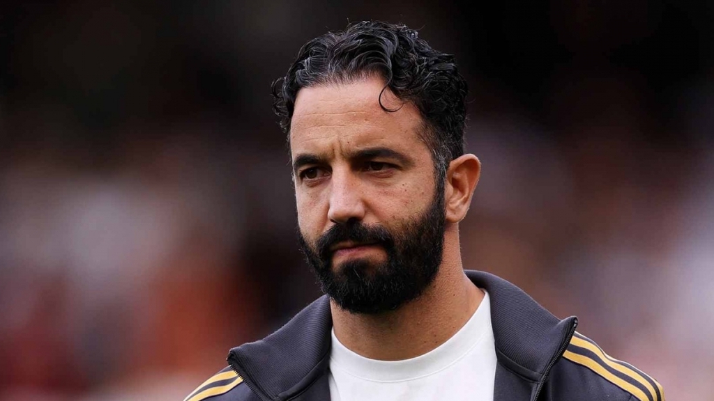 CĐV nổi giận, kêu gọi Man Utd sa thải HLV Amorim