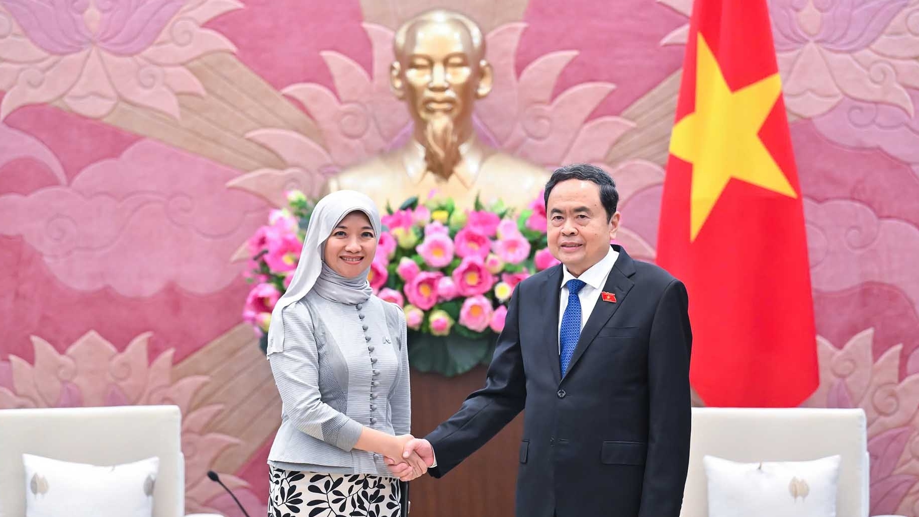 Chủ tịch Quốc hội Trần Thanh Mẫn tiếp Tổng thư ký AIPA