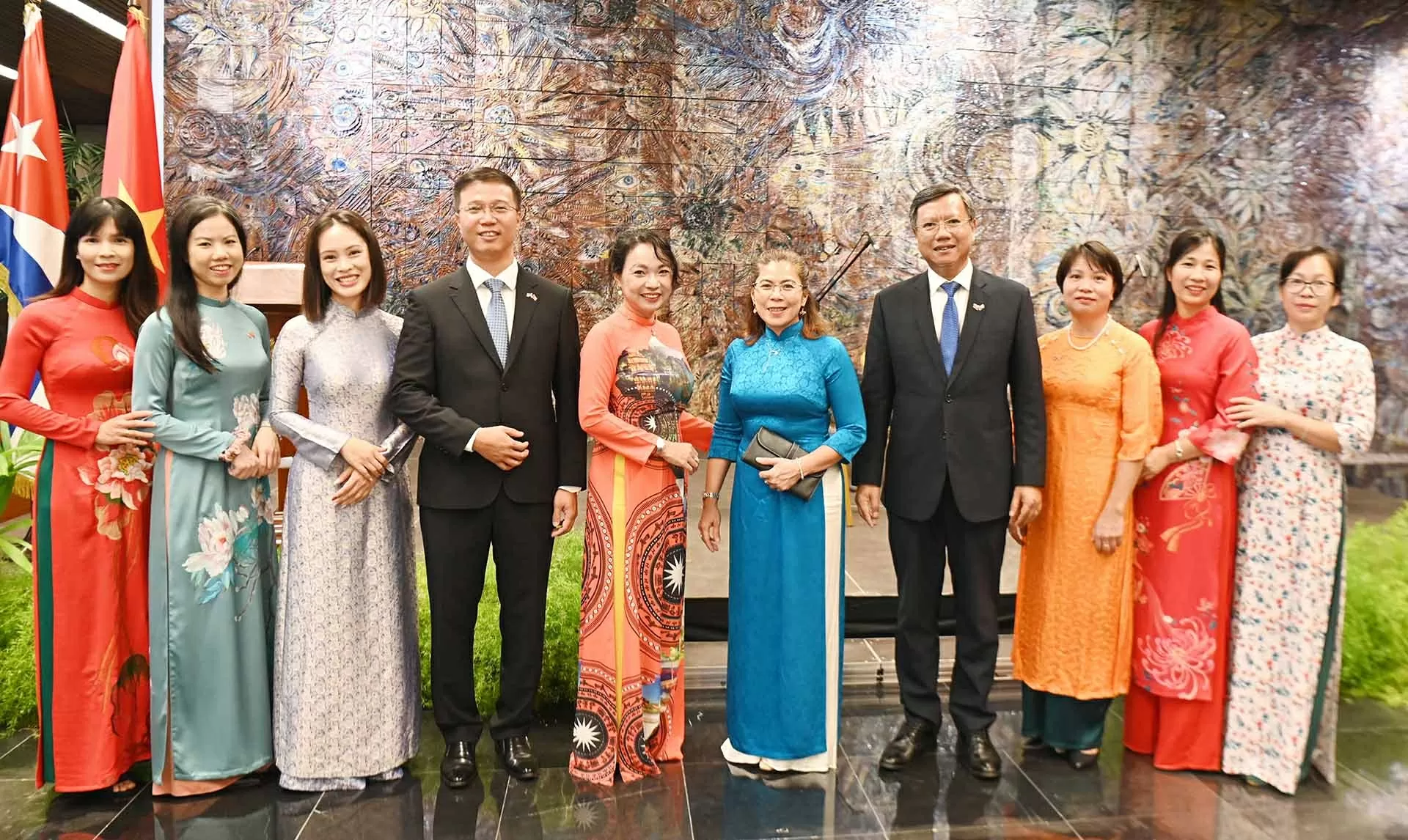 Lễ kỷ niệm 80 năm Cách mạng tháng Tám và Quốc khánh 2/9 tại Cuba: Biểu tượng sinh động của tình đoàn kết huyền thoại