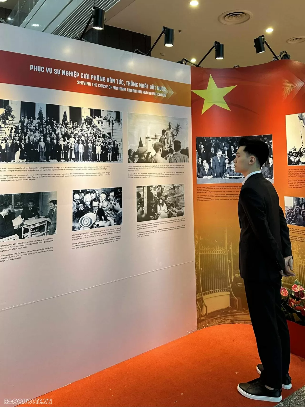 Thế hệ trẻ ngành Ngoại giao: Tiếp lửa truyền thống, vững bước tương lai Thế hệ trẻ ngành Ngoại giao: Tiếp lửa truyền thống, vững bước tương lai