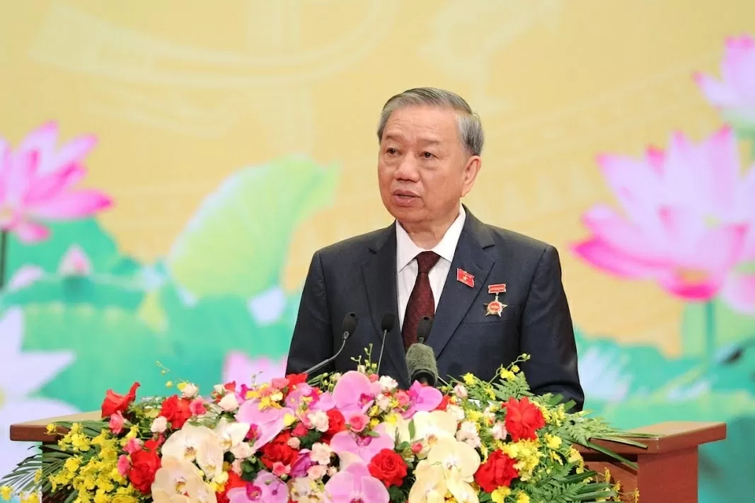 Tổng Bí thư Tô Lâm gặp mặt gần 2.000 đại biểu Quốc hội qua các thời kỳ Tổng Bí thư Tô Lâm gặp mặt gần 2.000 đại biểu Quốc hội qua các thời kỳ