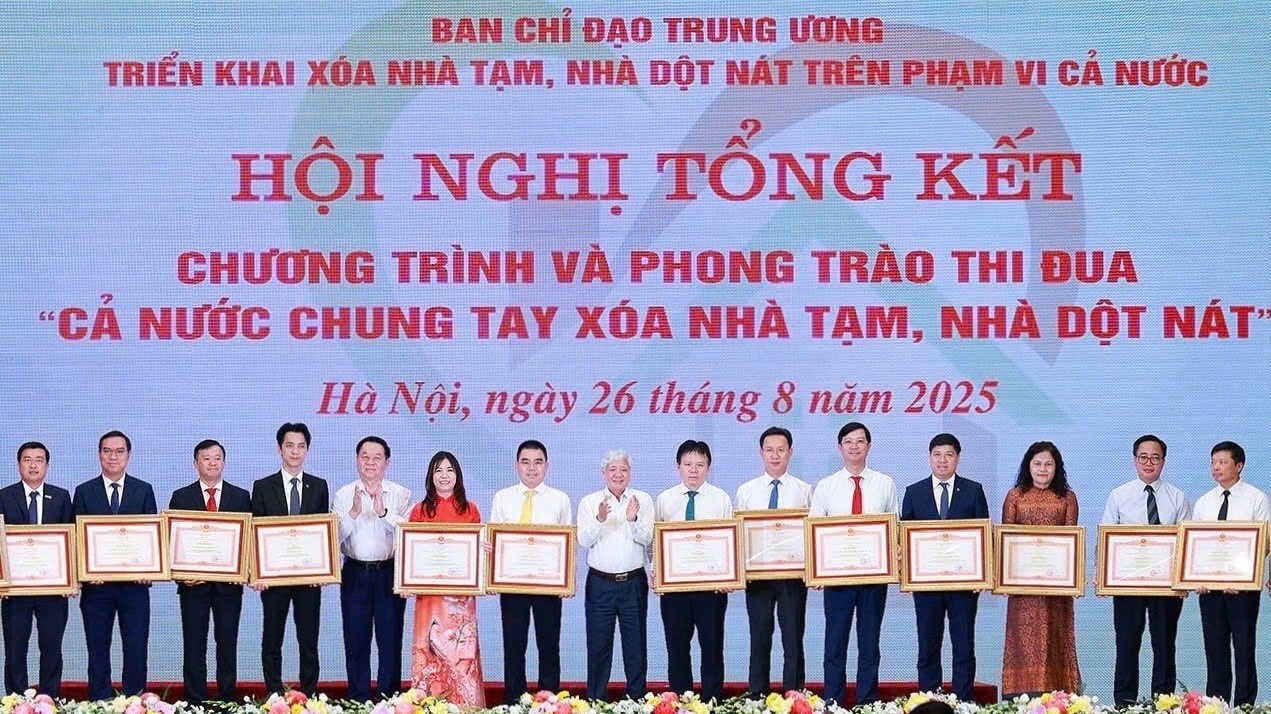 Thủ tướng Chính phủ biểu dương BIDV trong công tác xóa nhà tạm, nhà dột nát