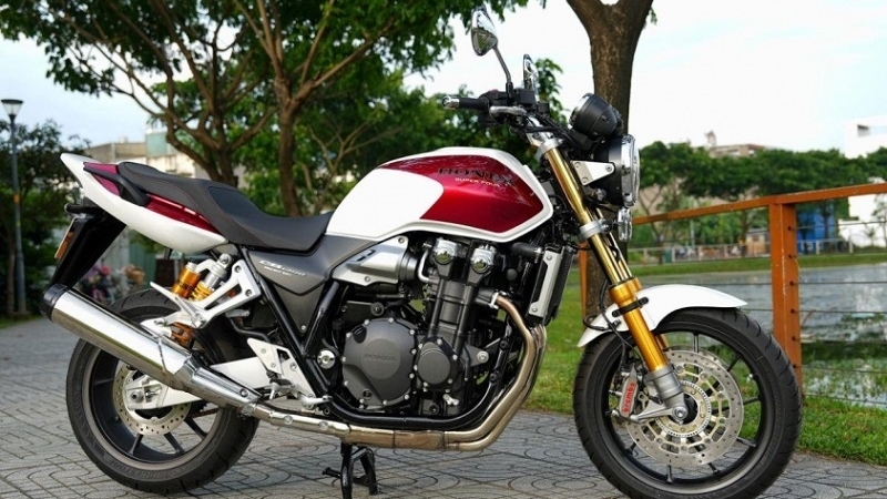 Cận cảnh Honda CB1300SF SP Final Edition vừa cập bến thị trường Việt Nam