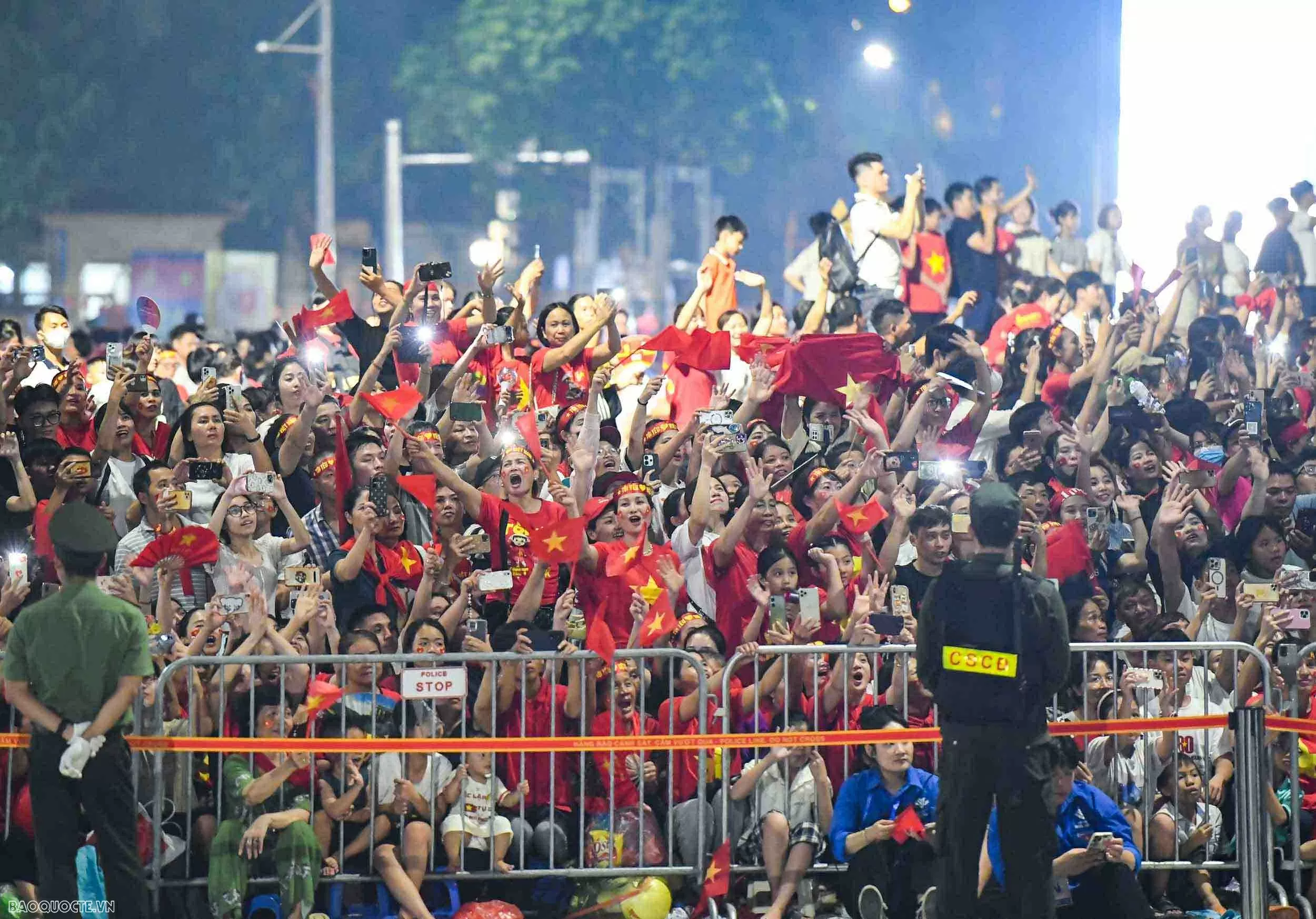 Hà Nội phân luồng giao thông phục vụ tổng duyệt Lễ kỷ niệm 80 năm Cách mạng Tháng Tám và Quốc khánh 2/9 Hà Nội phân luồng giao thông phục vụ tổng duyệt Lễ kỷ niệm 80 năm Cách mạng Tháng Tám và Quốc khánh 2/9