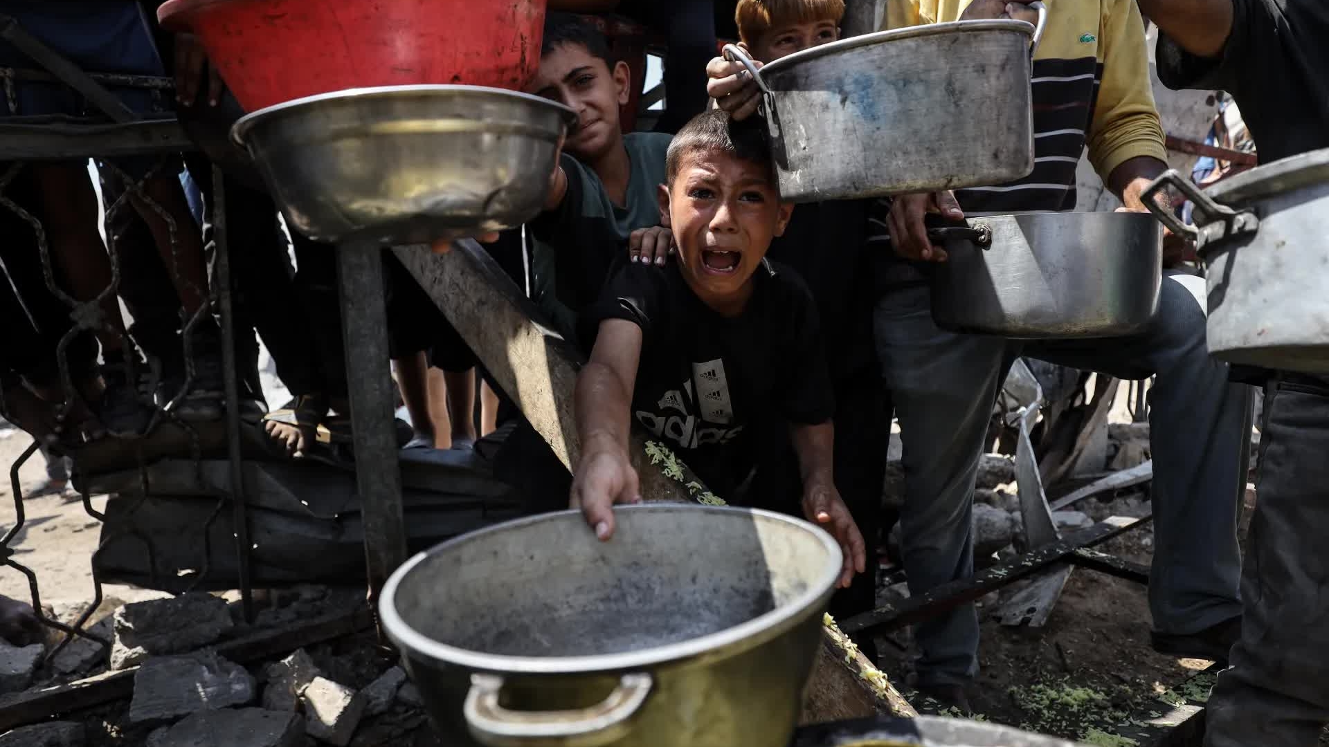 Xung đột Dải Gaza: HĐBA xác định thủ phạm của nạn đói là con người, ra tuyên bố kêu gọi ngừng bắn ngay lập tức và vô điều kiện, Israel vẫn cứng rắn