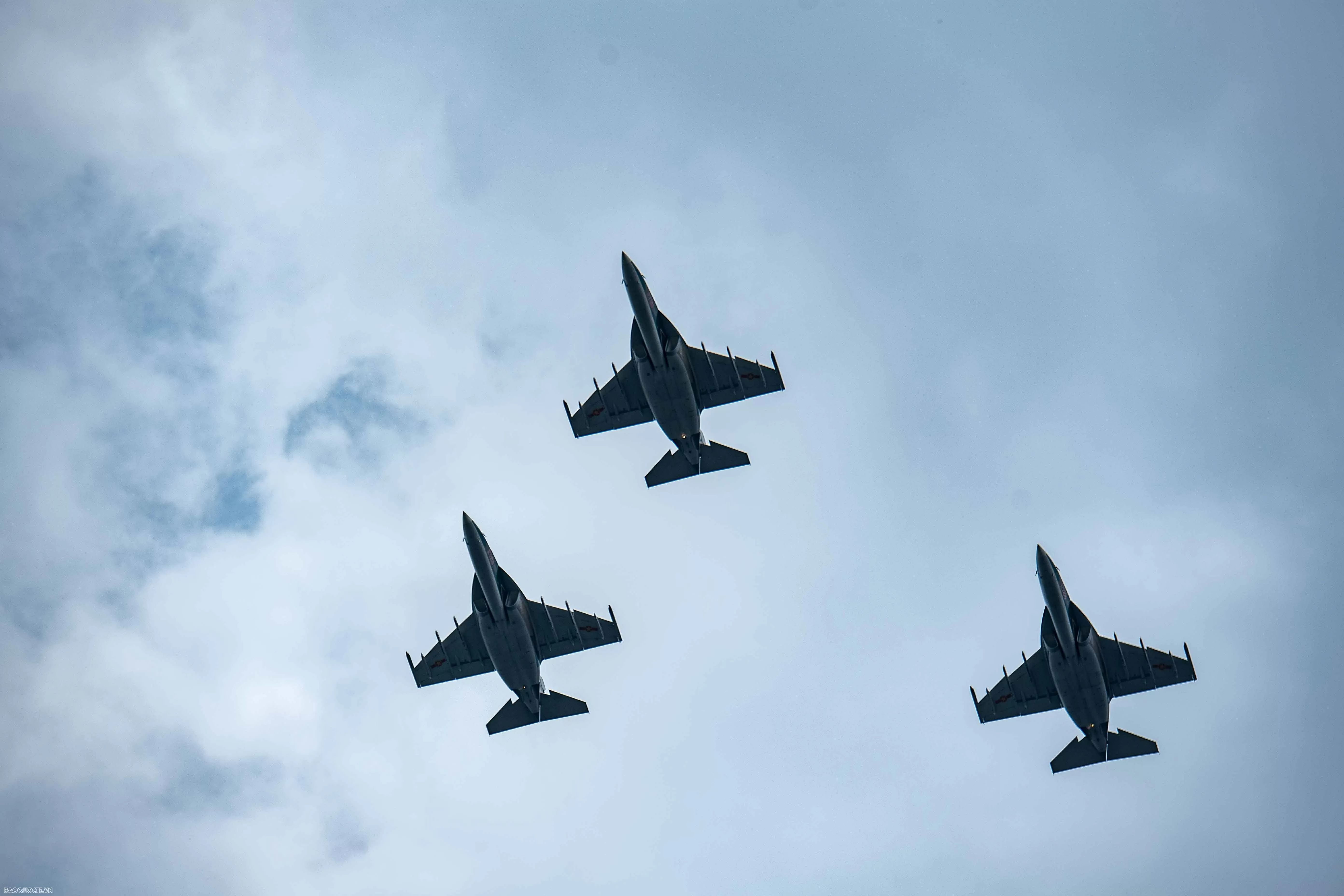 Tiêm kích, chiến đấu cơ nhào lộn giữa Ba Đình Tiêm kích, chiến đấu cơ nhào lộn giữa Ba Đình