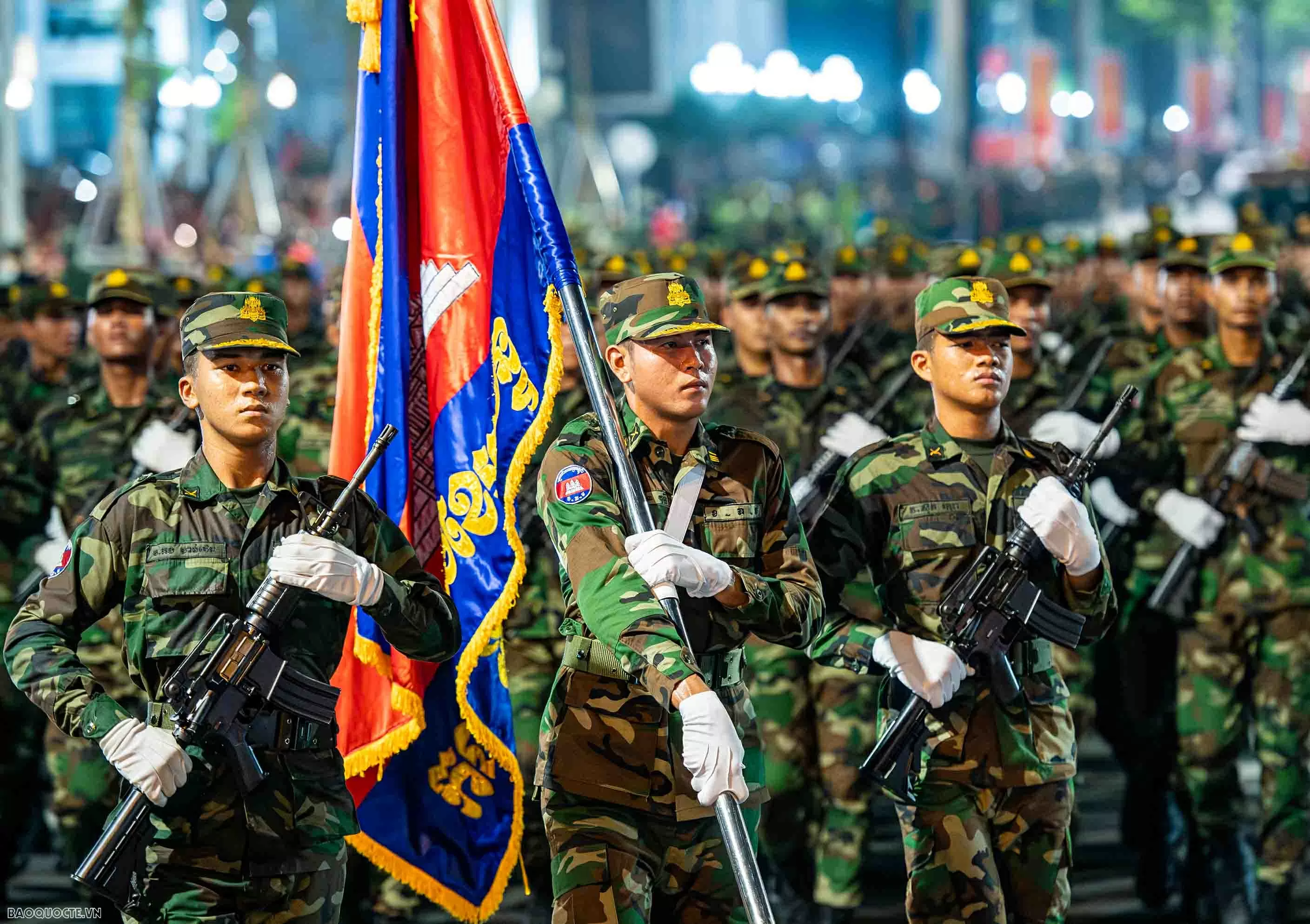 Ngắm dàn quân nhân Nga, Lào và Campuchia diễu binh tại Quốc khánh Việt Nam Ngắm dàn quân nhân Nga, Lào và Campuchia diễu binh tại Quốc khánh Việt Nam