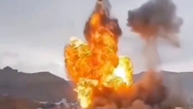 Israel mở chiến dịch không kích mạnh nhất vào Houthi