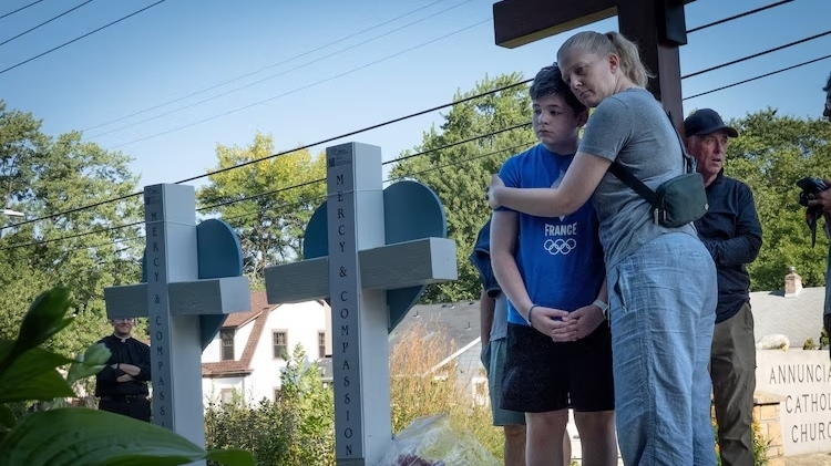 Mỹ: Kinh hoàng hơn 100 phát súng xả vào nhà thờ ở Minneapolis, 20 người thương vong, FBI nói 'khủng bố'