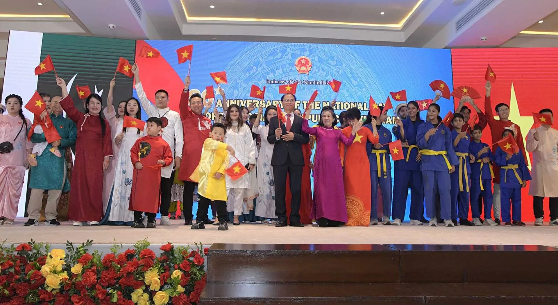 Chuỗi hoạt động kỷ niệm 80 năm Cách mạng tháng Tám và Quốc khánh Việt Nam tại Pakistan