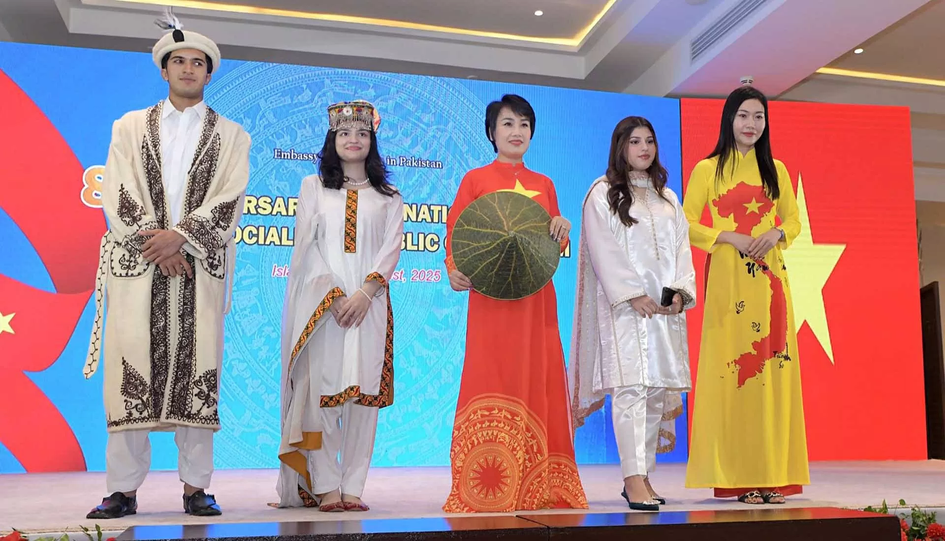 Chuỗi hoạt động kỷ niệm 80 năm Cách mạng tháng Tám và Quốc khánh Việt Nam tại Pakistan Chuỗi hoạt động kỷ niệm 80 năm Cách mạng tháng Tám và Quốc khánh Việt Nam tại Pakistan