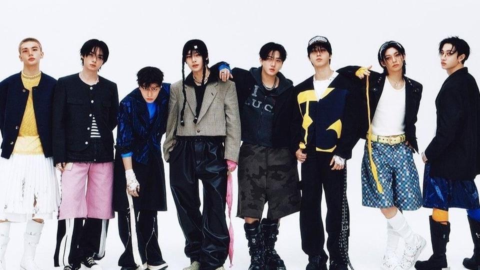 Stray Kids lập kỷ lục doanh số album tuần đầu cao nhất năm 2025