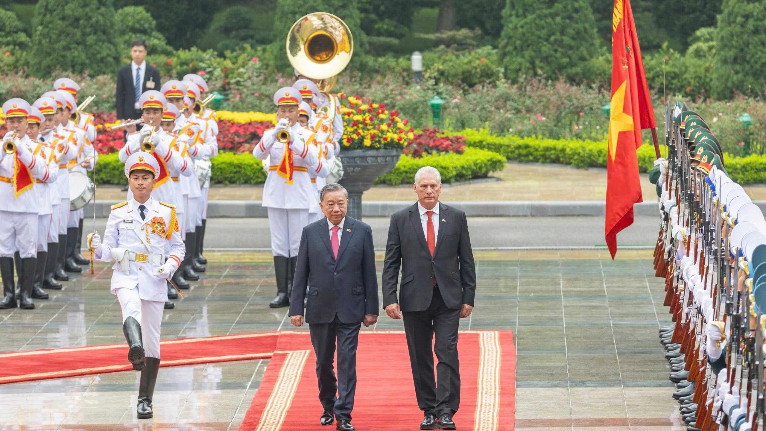 Lễ đón chính thức Bí thư thứ nhất, Chủ tịch nước Cuba và Phu nhân