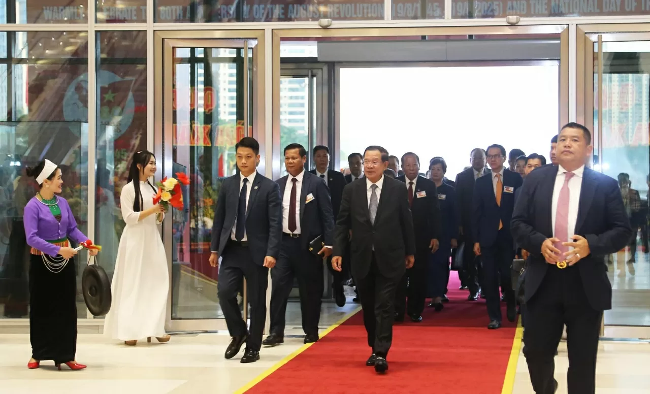 Đoàn đại biểu Vương quốc Campuchia do Ngài Samdech Techo Hun Sen, Chủ tịch Đảng Nhân dân Campuchia, Chủ tịch Thượng viện Campuchia đến dự Buổi chiêu đại. (Ảnh: Thành Long)