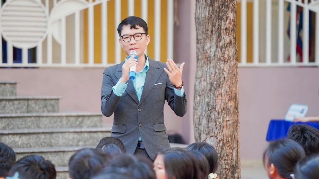 Quốc khánh 2/9: Người trẻ gieo những 'hạt giống' nhân văn, tử tế và tự hào dân tộc trên không gian số