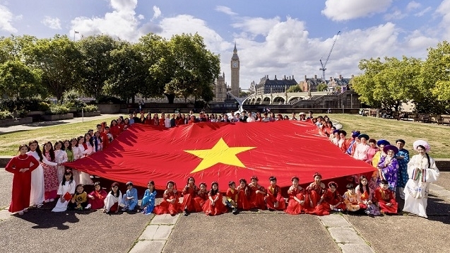 Người Việt tại Anh tri ân lịch sử, lan tỏa niềm tự hào dân tộc