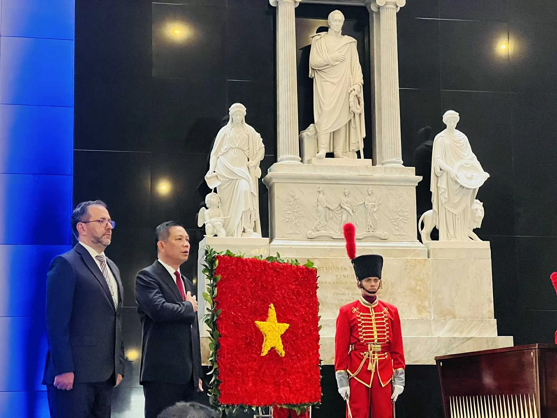 Venezuela tổ chức trọng thể Lễ kỷ niệm 80 năm Cách mạng tháng Tám và Quốc khánh Việt Nam Venezuela tổ chức trọng thể Lễ kỷ niệm 80 năm Cách mạng tháng Tám và Quốc khánh Việt Nam