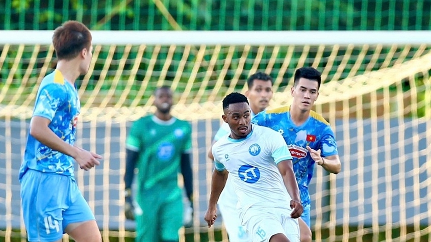 Đội hình ngoại binh xuất phát, CLB Thép Xanh Nam Định thắng đậm tuyển Việt Nam