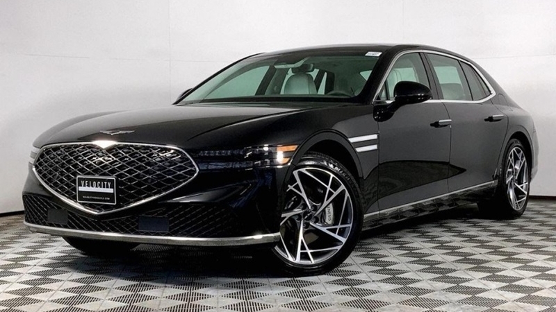 Cận cảnh sedan hạng sang Genesis G90 tại Việt Nam, giá khoảng 6 tỷ đồng