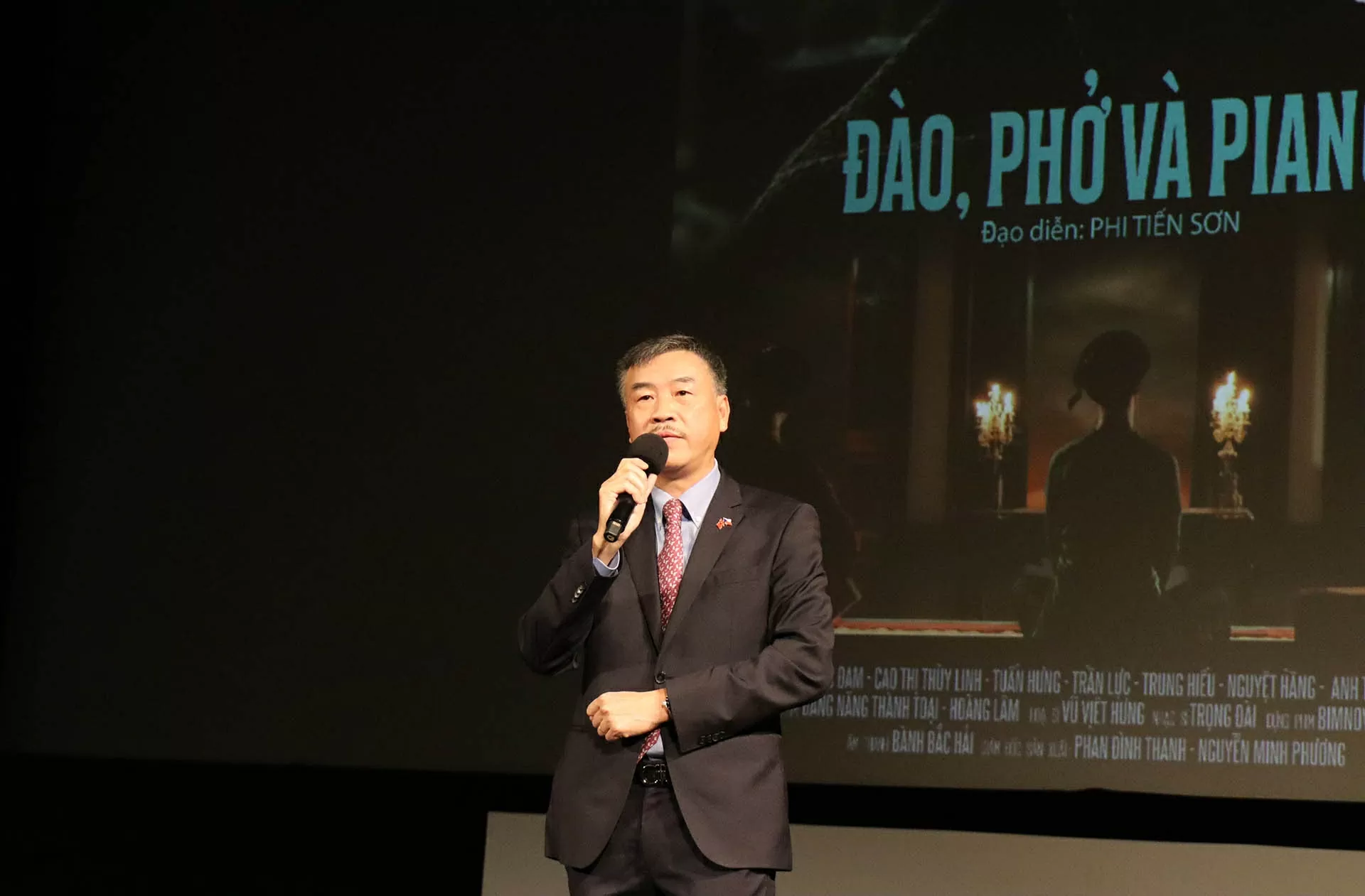 Ngày phim Việt Nam tại Czech: Giới thiệu nét đặc sắc văn hóa, phong tục, con người Việt Nam