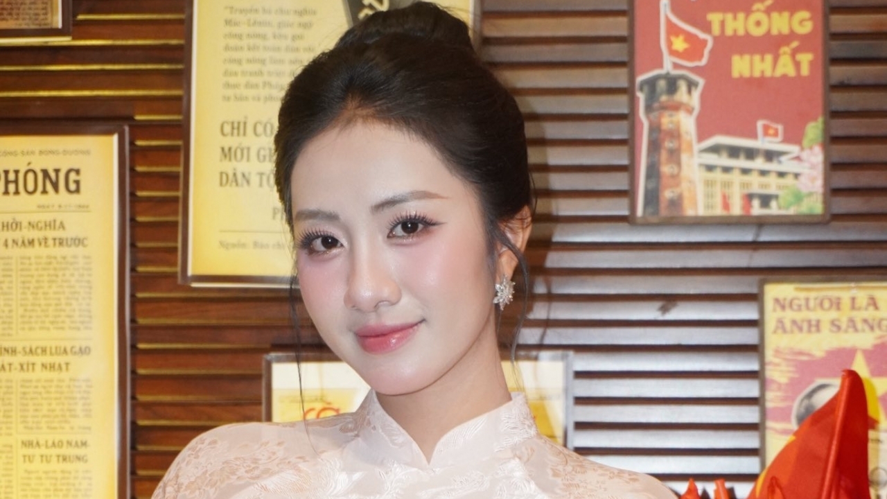 Ngắm nhan sắc dịu dàng của Hoa hậu Hà Trúc Linh