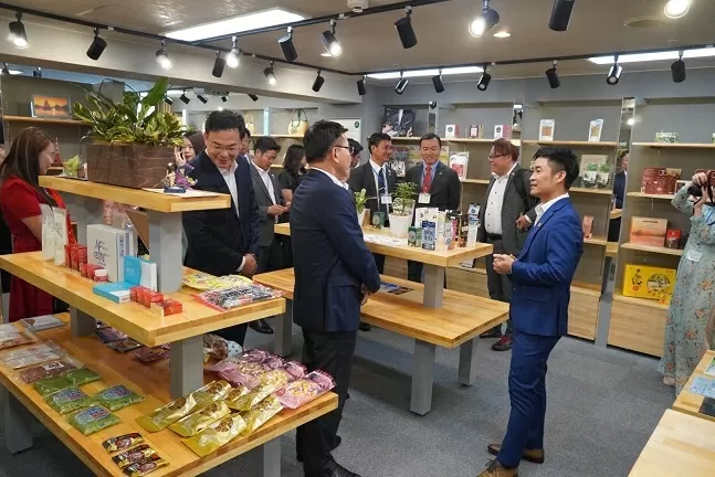 Ra mắt Trung tâm xúc tiến quảng bá hàng Việt Nam tại Nhật Bản Ra mắt Trung tâm xúc tiến quảng bá hàng Việt Nam tại Osaka, Nhật Bản