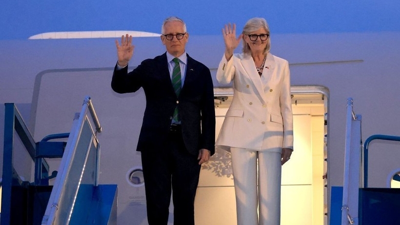 Toàn quyền Australia và Phu quân đến Hà Nội, bắt đầu chuyến thăm cấp Nhà nước tới Việt Nam