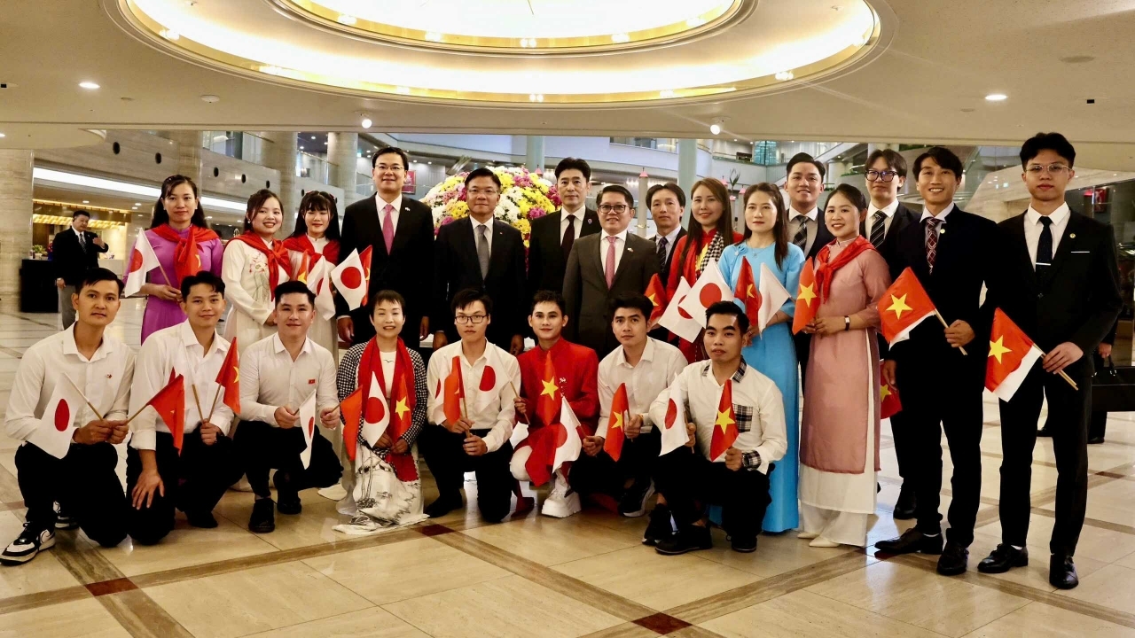 Phó Thủ tướng Chính phủ Lê Thành Long gặp gỡ cộng đồng người Việt tại Kansai, Nhật Bản