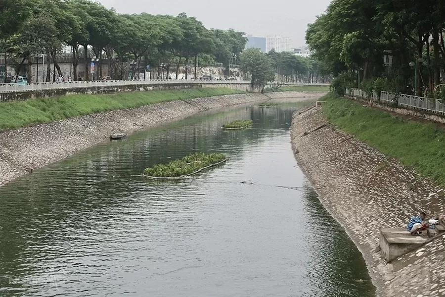 Sông Tô Lịch trong xanh trở lại Sông Tô Lịch trong xanh trở lại