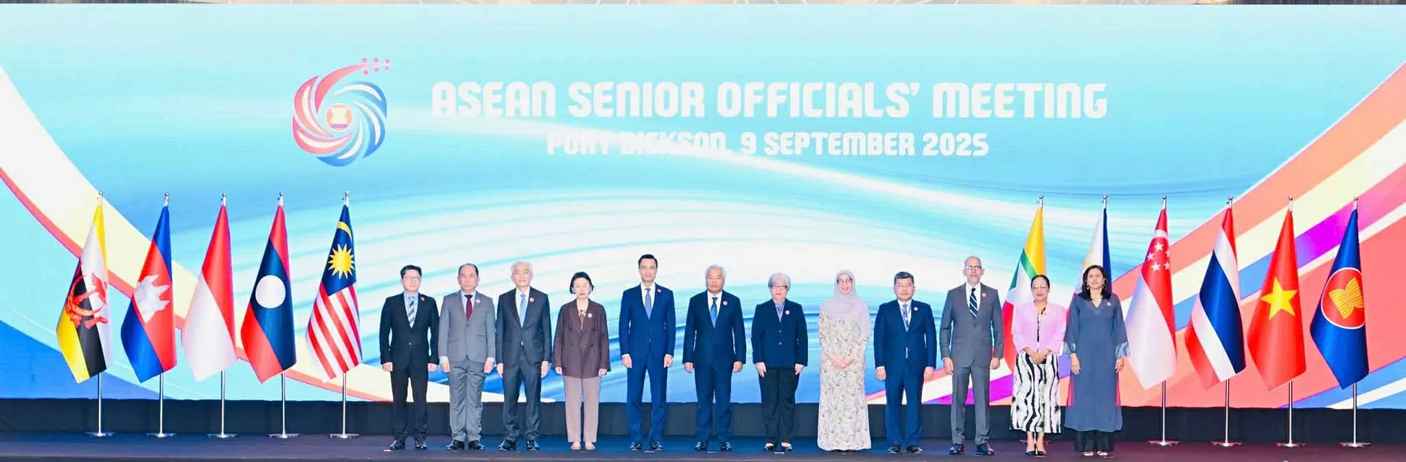 Rà soát công tác chuẩn bị cho chuỗi các Hội nghị cấp cao ASEAN và giữa ASEAN với các đối tác Rà soát công tác chuẩn bị cho chuỗi các Hội nghị cấp cao ASEAN và giữa ASEAN với các đối tác