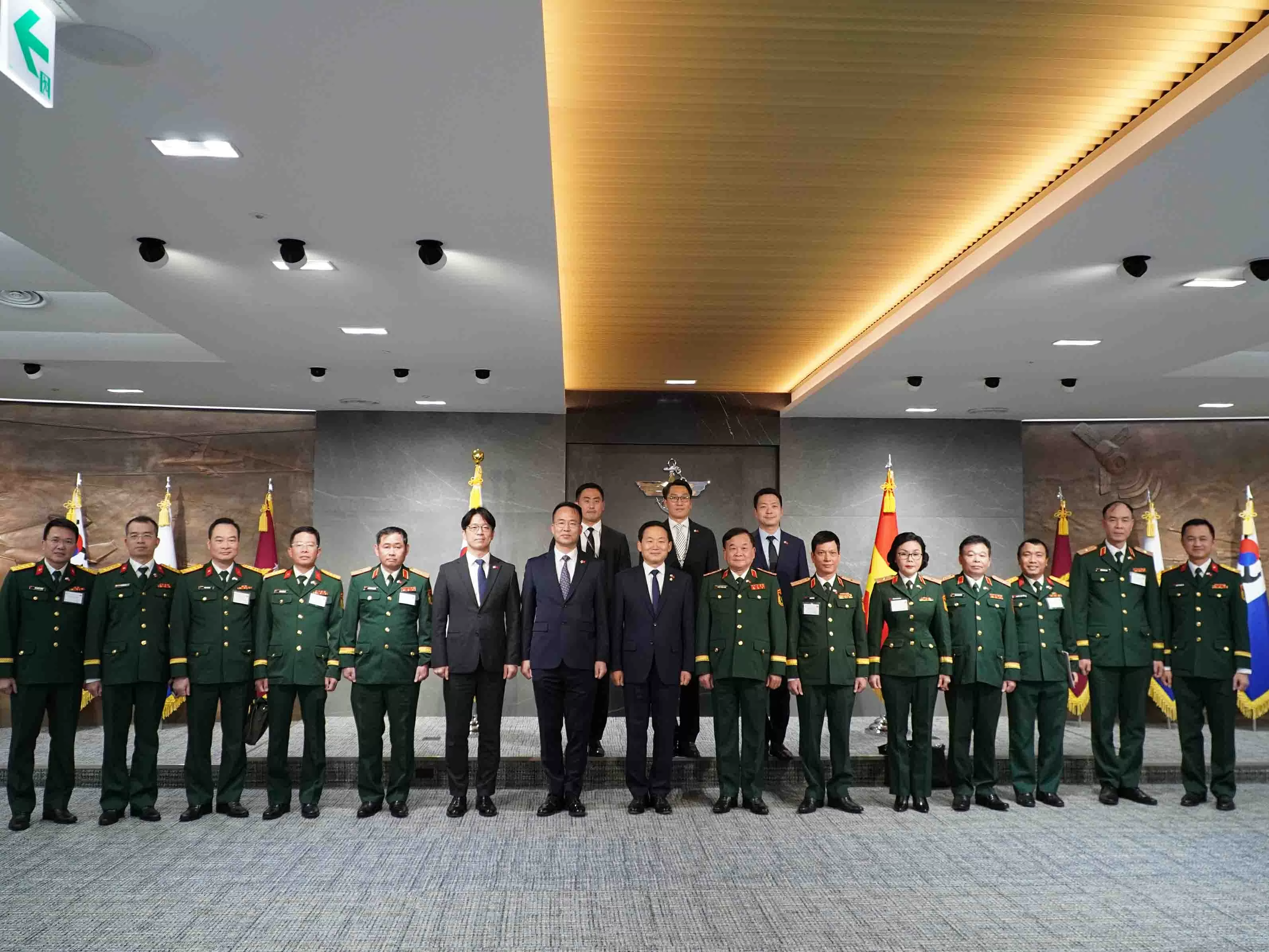 Tiếp tục tăng cường hợp tác quốc phòng Việt Nam-Hàn Quốc Tiếp tục tăng cường hợp tác quốc phòng Việt Nam-Hàn Quốc