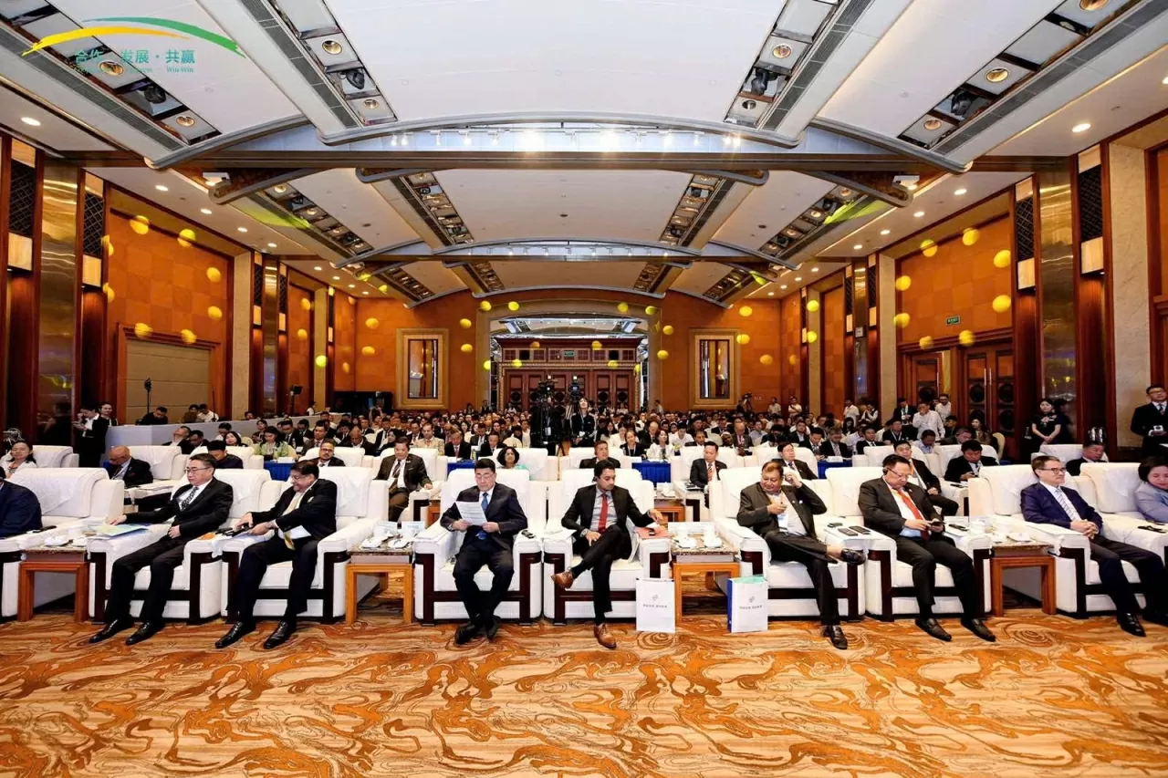 Tổng Lãnh sự Việt Nam tại Trùng Khánh tham dự Hội nghị hợp tác phát triển thương mại giữa tỉnh Tứ Xuyên, Trung Quốc với các nước Đông Nam Á, Nam Á. Tổng Lãnh sự Việt Nam tại Trùng Khánh tham dự Hội nghị hợp tác phát triển thương mại giữa tỉnh Tứ Xuyên, Trung Quốc với các nước Đông Nam Á, Nam Á.