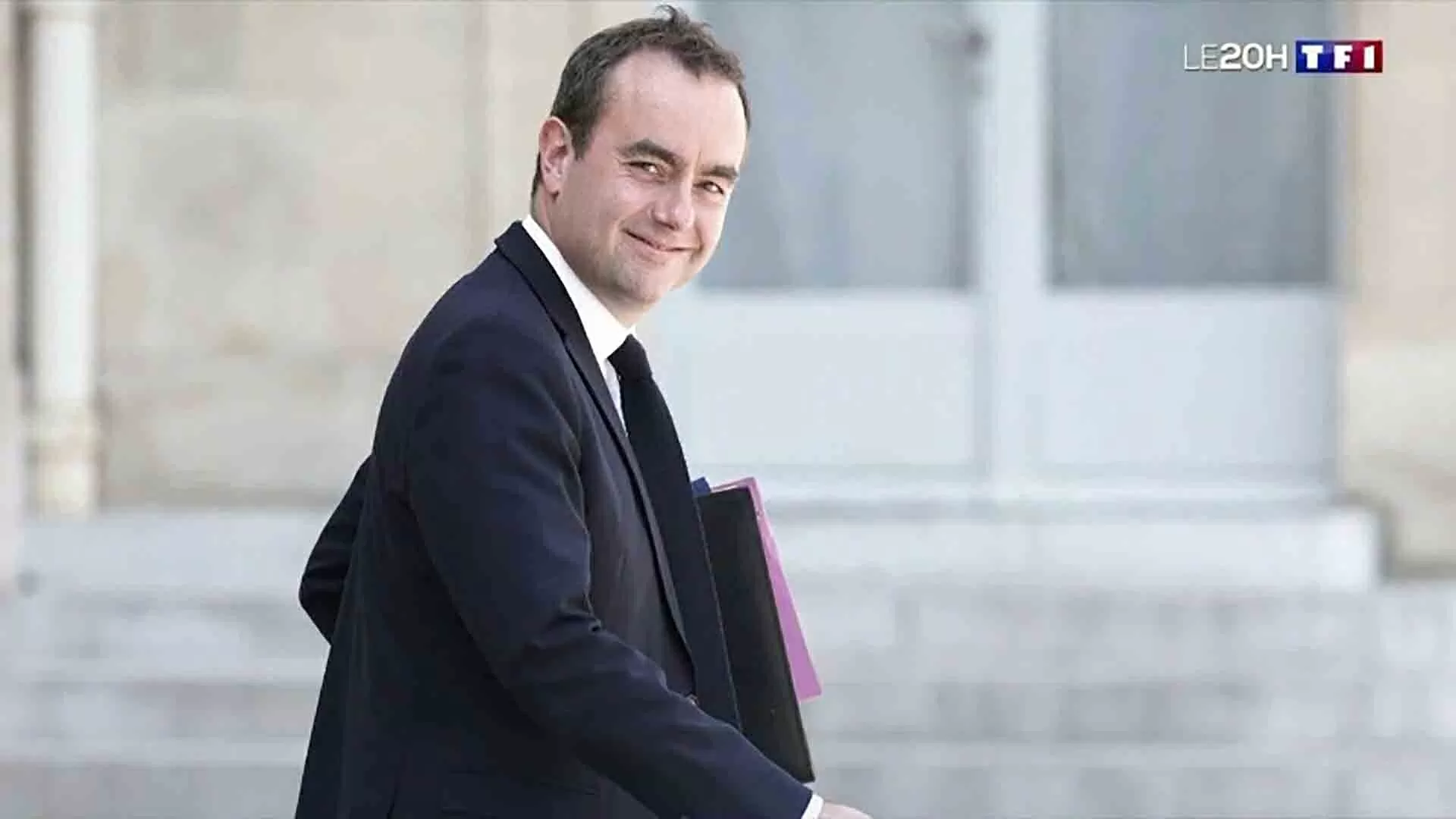 Tân Thủ tướng Pháp Sébastien Lecornu. (Nguồn: TF1) Tân Thủ tướng Pháp Sébastien Lecornu. (Nguồn: TF1)