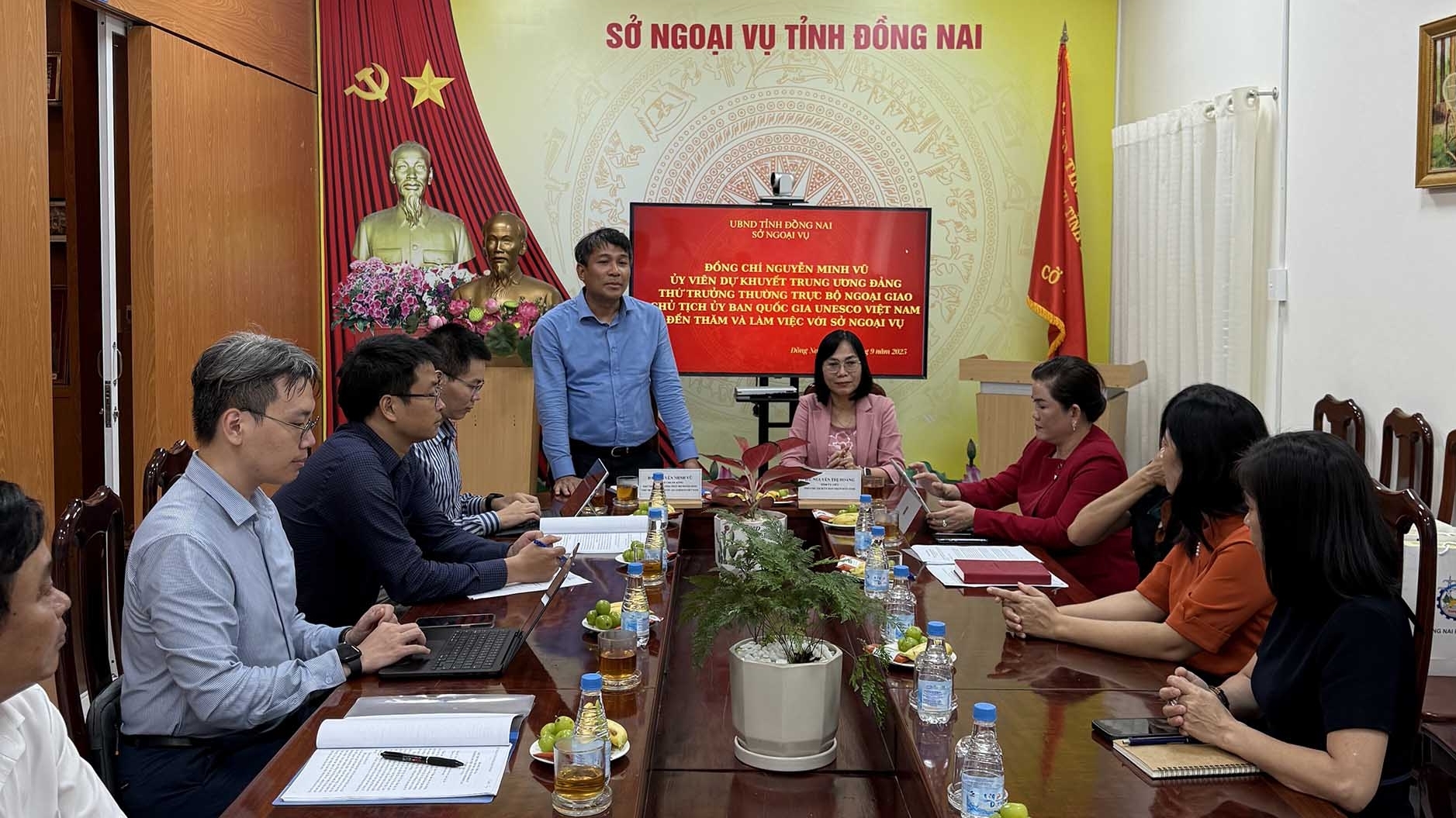 Thứ trưởng Thường trực Bộ Ngoại giao Nguyễn Minh Vũ thăm và làm việc với Sở Ngoại vụ tỉnh Đồng Nai