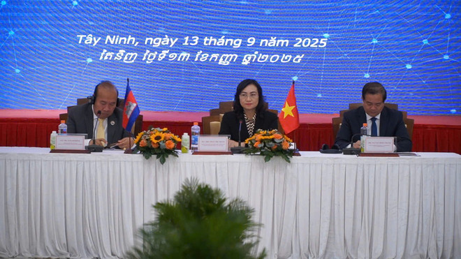 Hội nghị mở lối cho hợp tác sản xuất và logistics Việt Nam-Campuchia bứt phá Hội nghị mở lối cho hợp tác sản xuất và logistics Việt Nam-Campuchia bứt phá