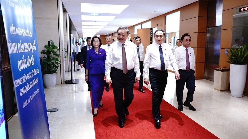 Tổng Bí thư Tô Lâm dự Hội nghị chuyên đề 'Bình dân học vụ số - Quốc hội số'