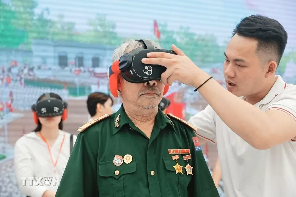 Qua 19 ngày mở cửa, Triển lãm thành tựu đất nước đón hơn 10 triệu lượt khách tham quan, trải nghiệm