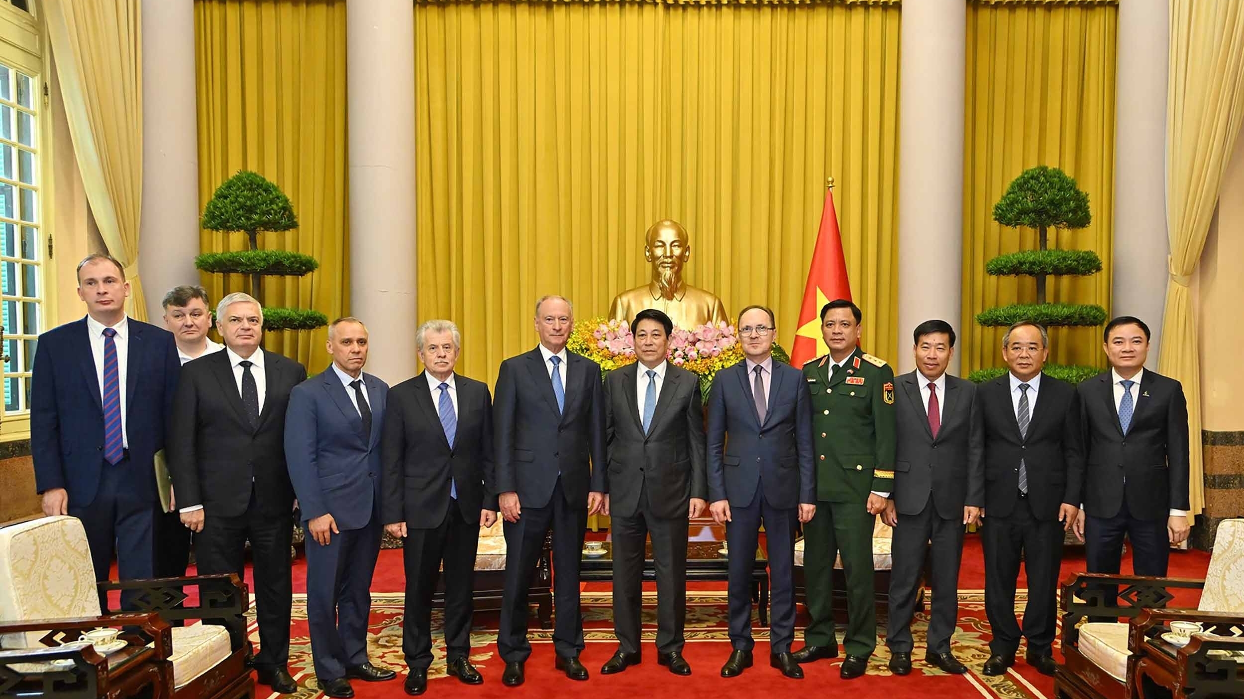 Chủ tịch nước tiếp Trợ lý Tổng thống, Chủ tịch Hội đồng Biển Liên bang Nga