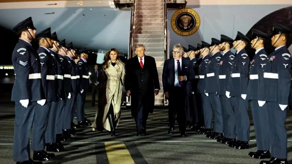 Chuyến thăm cấp Nhà nước của Trump tới Anh... Chuyến thăm cấp Nhà nước của Trump tới Anh...