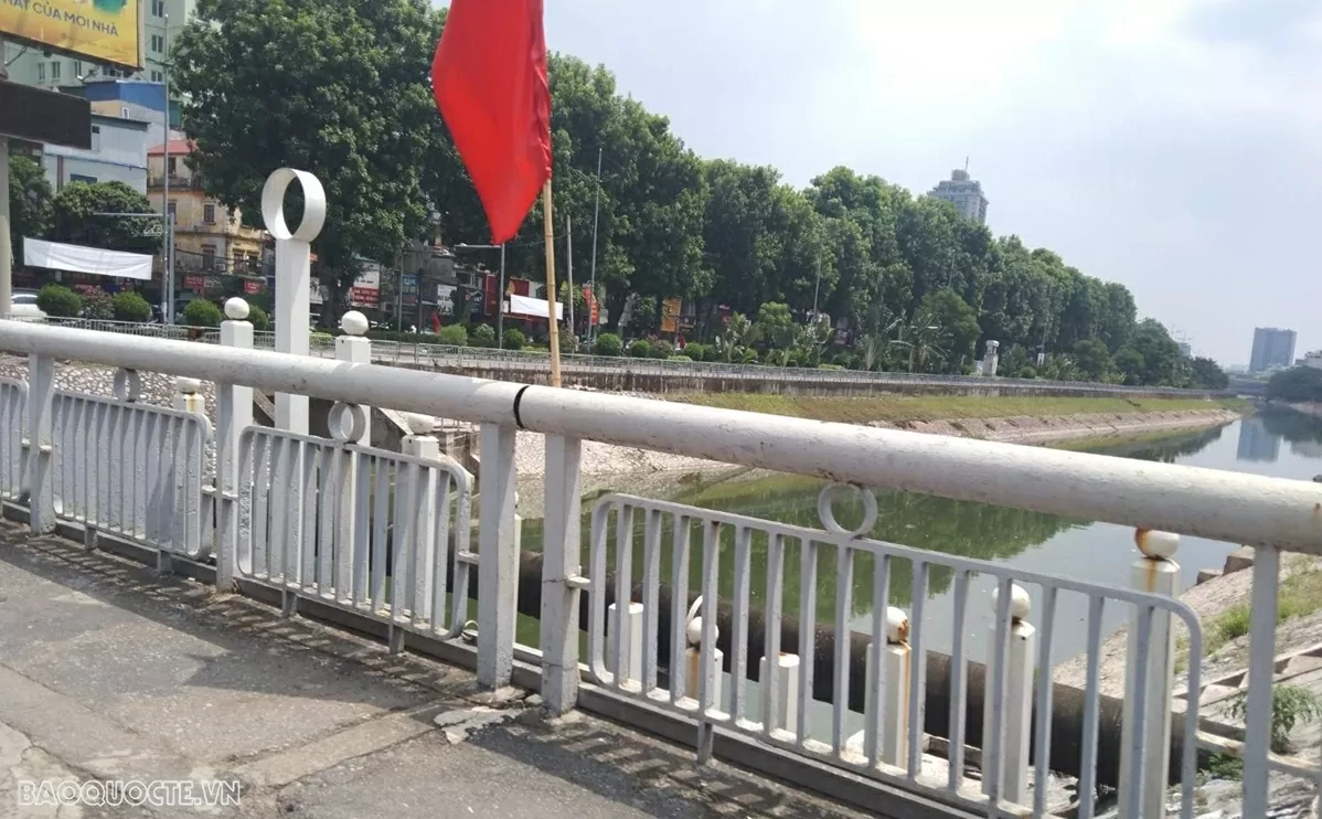 Hà Nội chỉnh trang, bảo đảm mỹ quan xanh, sạch, đẹp hai bên bờ sông Tô Lịch