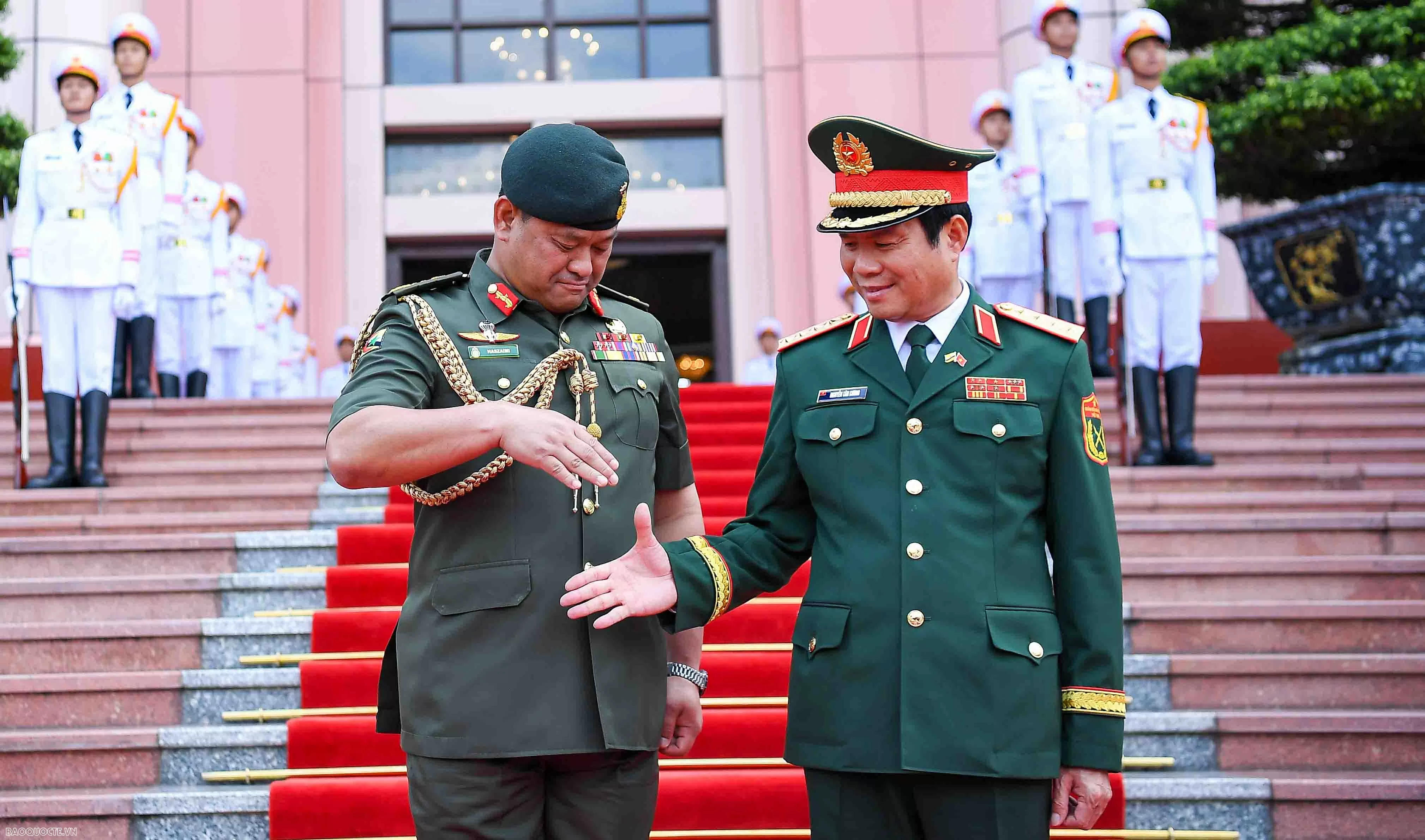 Việt Nam-Brunei: Nghiên cứu phát triển thêm các lĩnh vực hợp tác quốc phòng mới Việt Nam-Brunei: Nghiên cứu phát triển thêm các lĩnh vực hợp tác quốc phòng mới