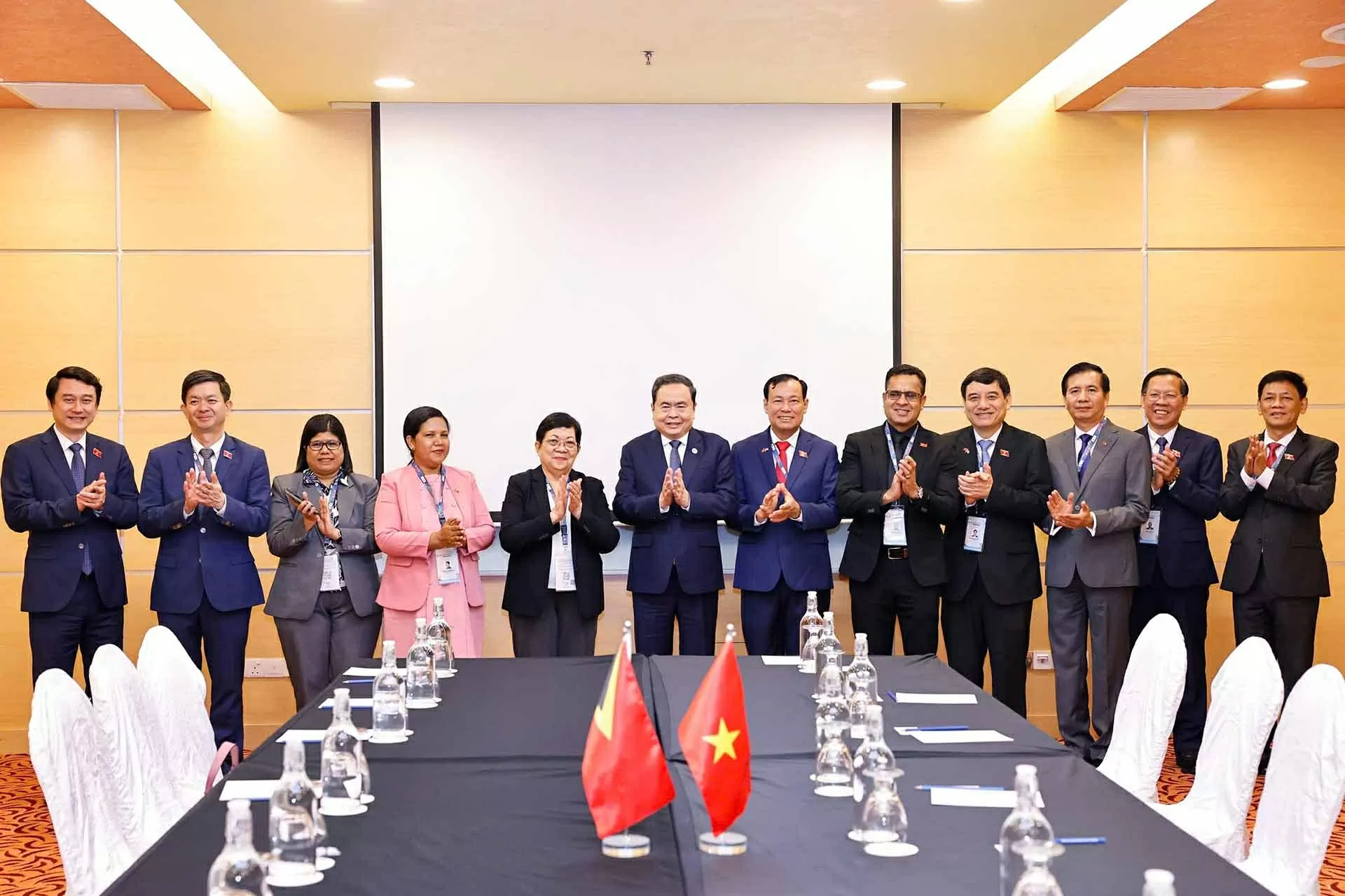 Chủ tịch Quốc hội Trần Thanh Mẫn gặp song phương các nhà lãnh đạo trong khuôn khổ AIPA-46