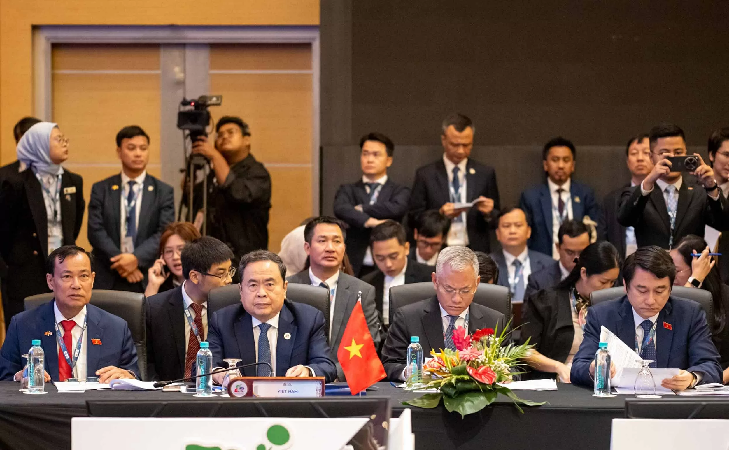 Chủ tịch Quốc hội dự phiên họp Ban chấp hành AIPA-46: Việt Nam sẵn sàng tham gia và tích cực đóng góp cho thành công chung của Đại hội đồng Chủ tịch Quốc hội dự phiên họp Ban chấp hành AIPA-46: Việt Nam sẵn sàng tham gia và tích cực đóng góp cho thành công chung của Đại hội đồng