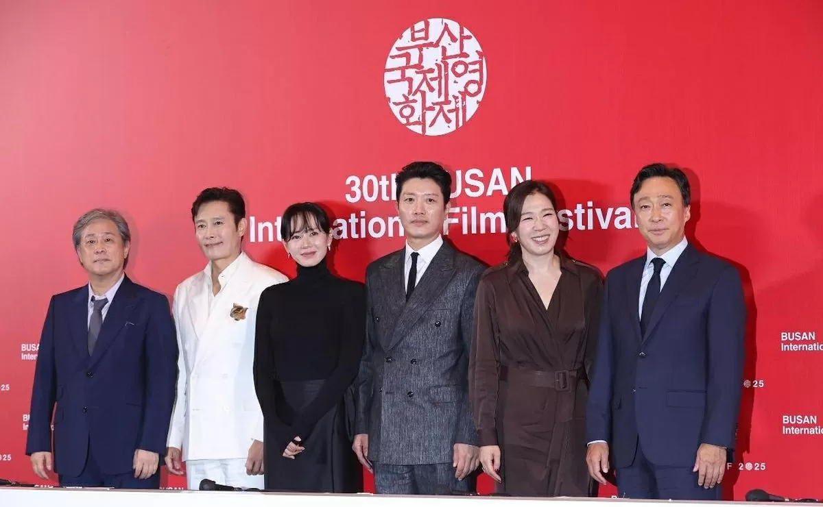 Hàn Quốc: Phim của Lee Byung-hun mở màn Liên hoan phim quốc tế Busan 2025 Hàn Quốc: Phim của Lee Byung-hun mở màn Liên hoan phim quốc tế Busan 2025